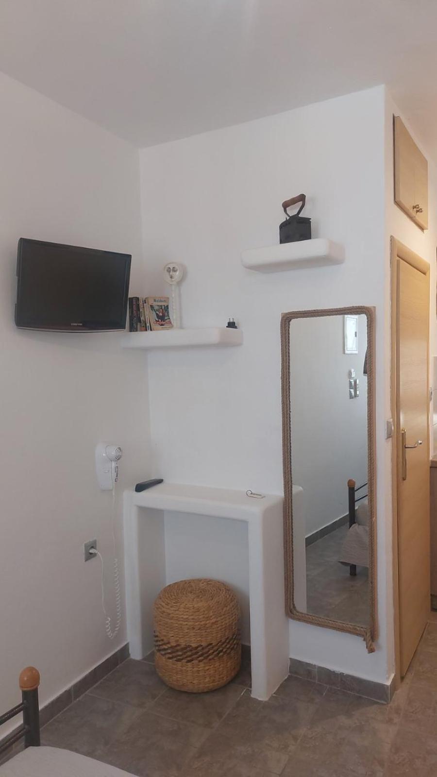 Margarita'S Rooms Folegandros Town Экстерьер фото